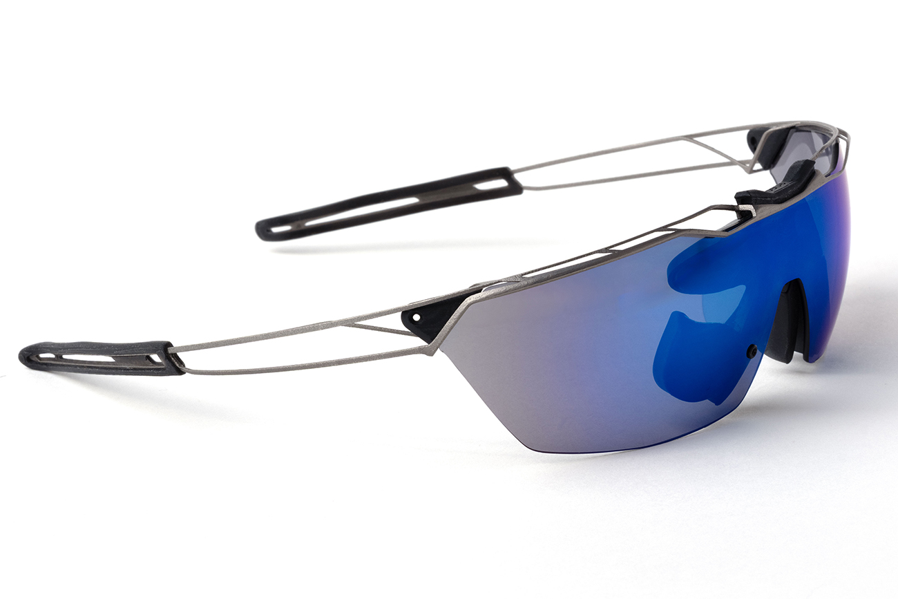 ENGO engo3 Titanium — glasses worn on the face